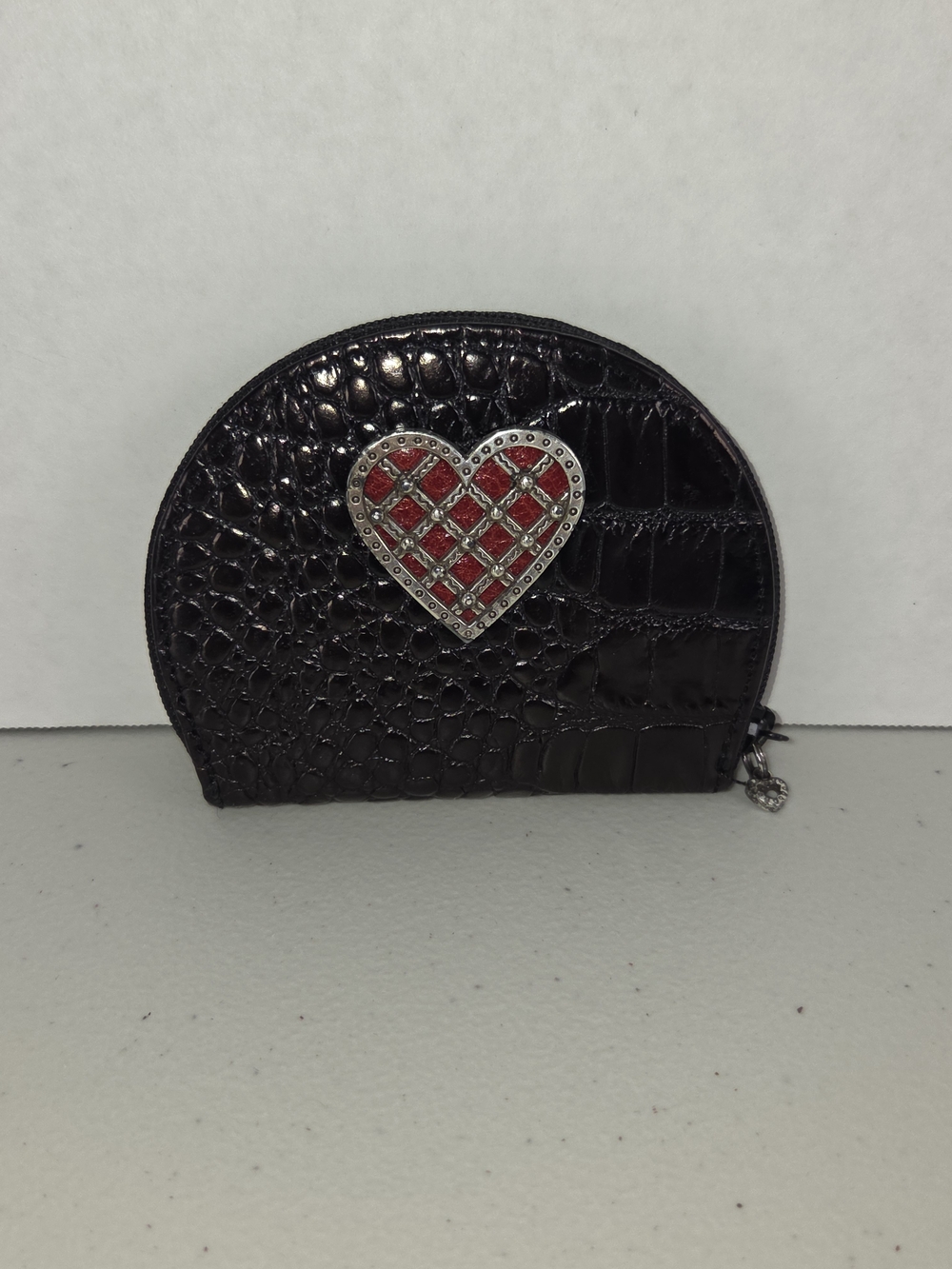 NWOT Brighton Pebble leather change pouch with heart